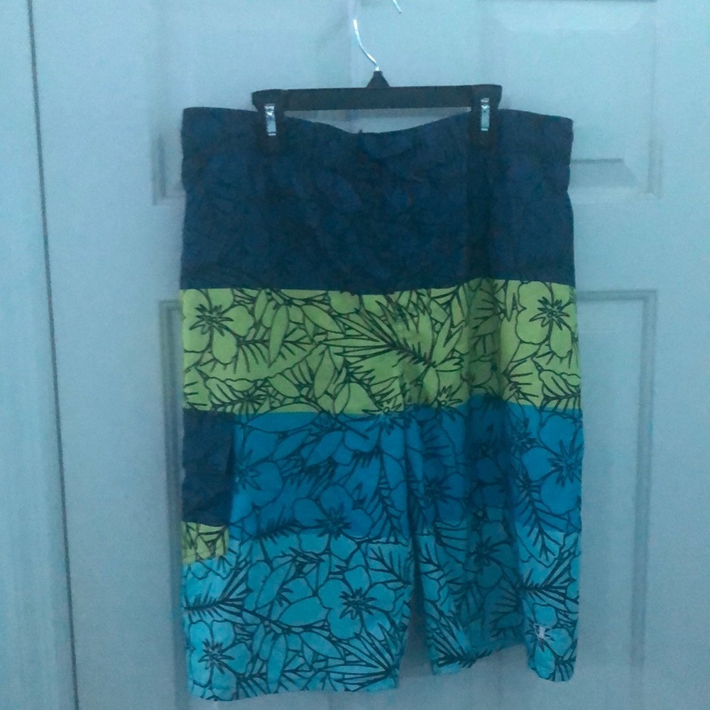 Mens Champion XL swim trunks floral multicolored (worn 1x)